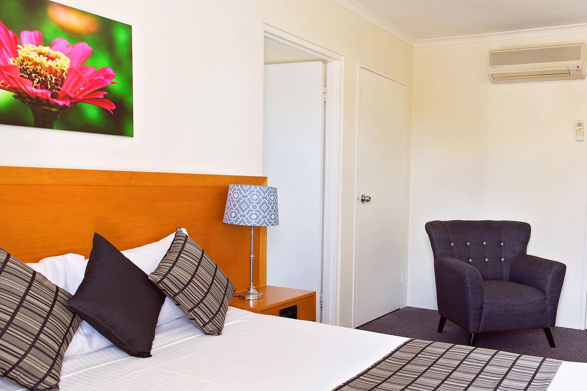 White Lace Motor Inn Mackay Exteriör bild